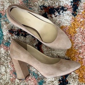 Nine West suede nude beige chunky block heels 7.5